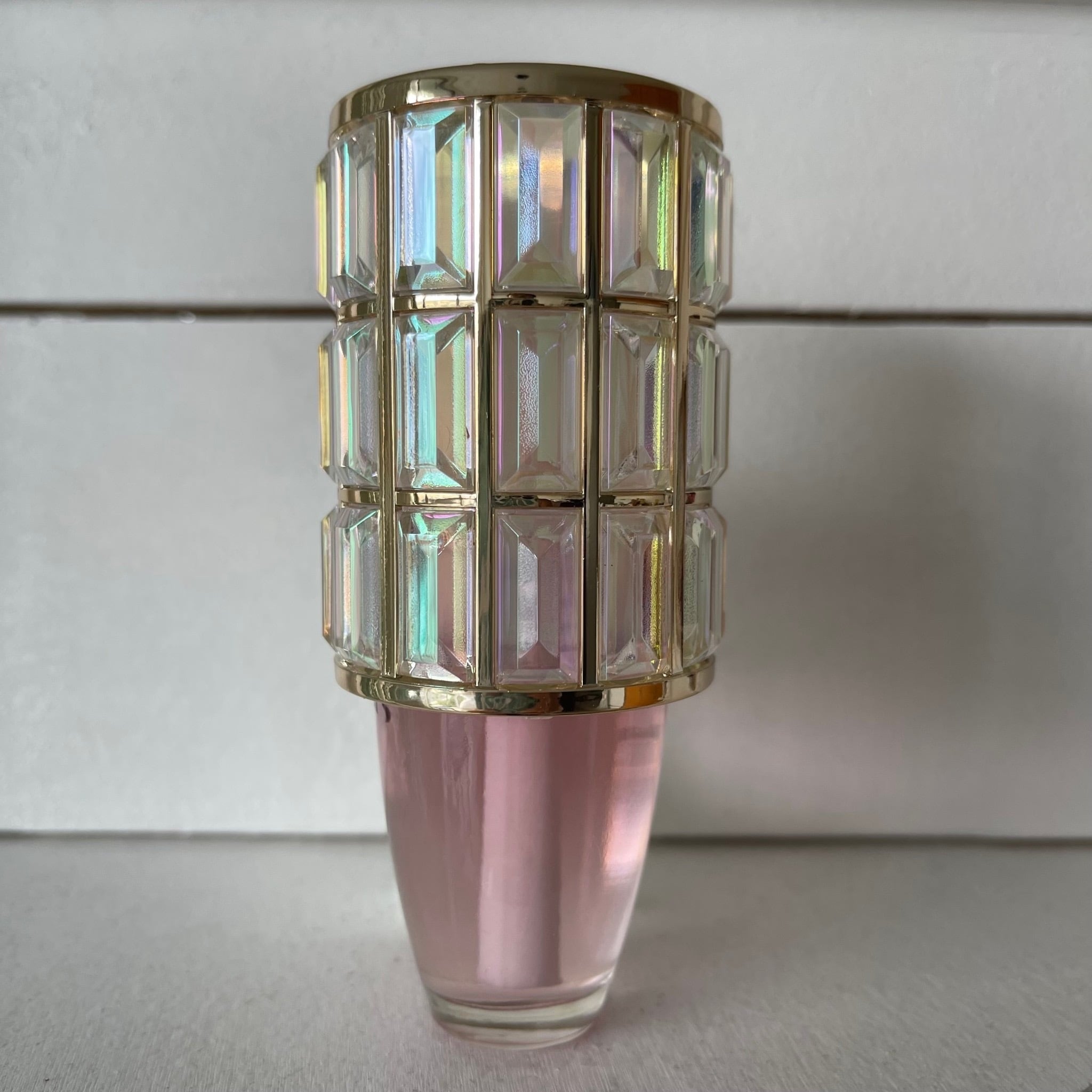 bd3afcee83504a402c0f3812960b4c