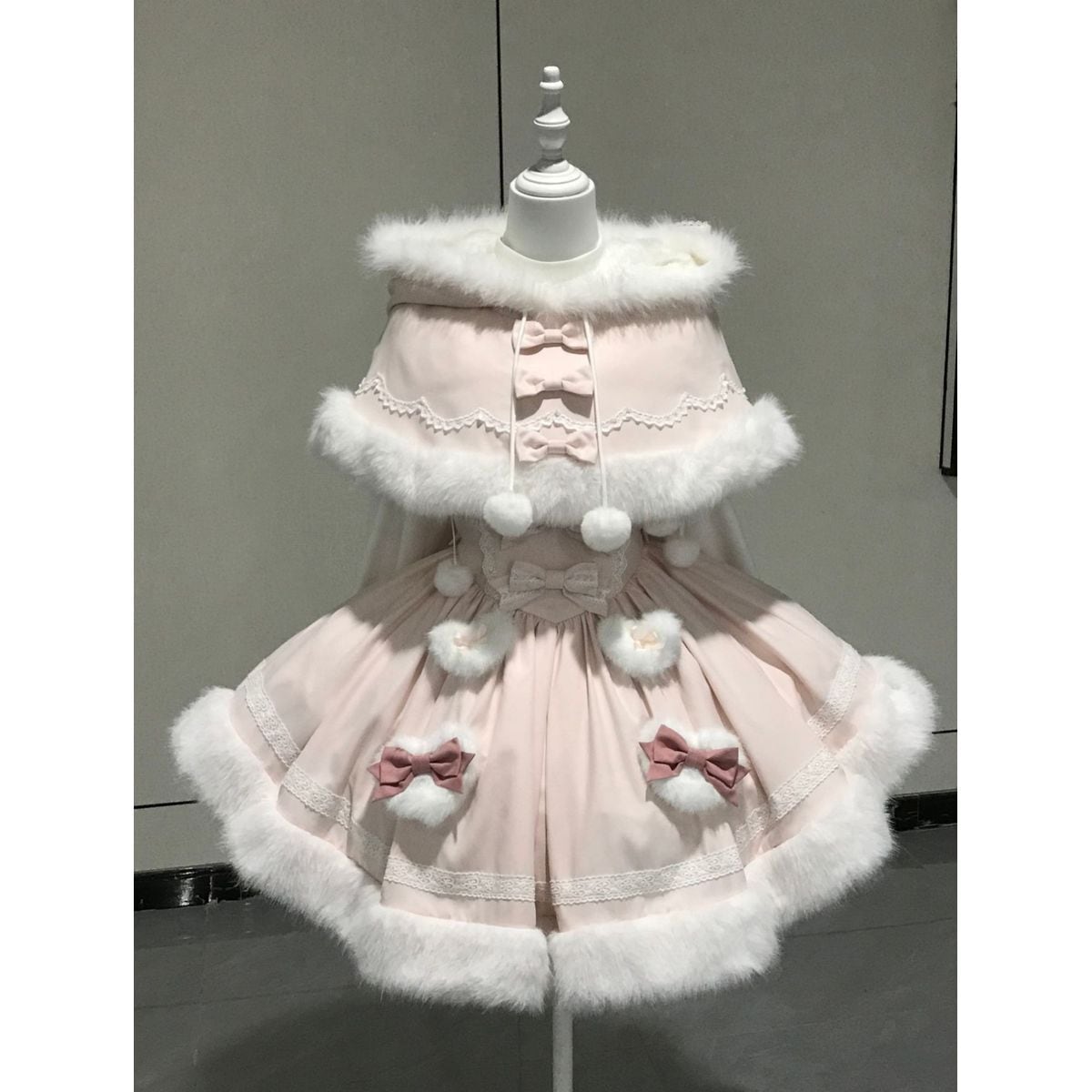 うさ耳ふわもこケープセットアップ：ワンピースセット | Maiden's Rêve