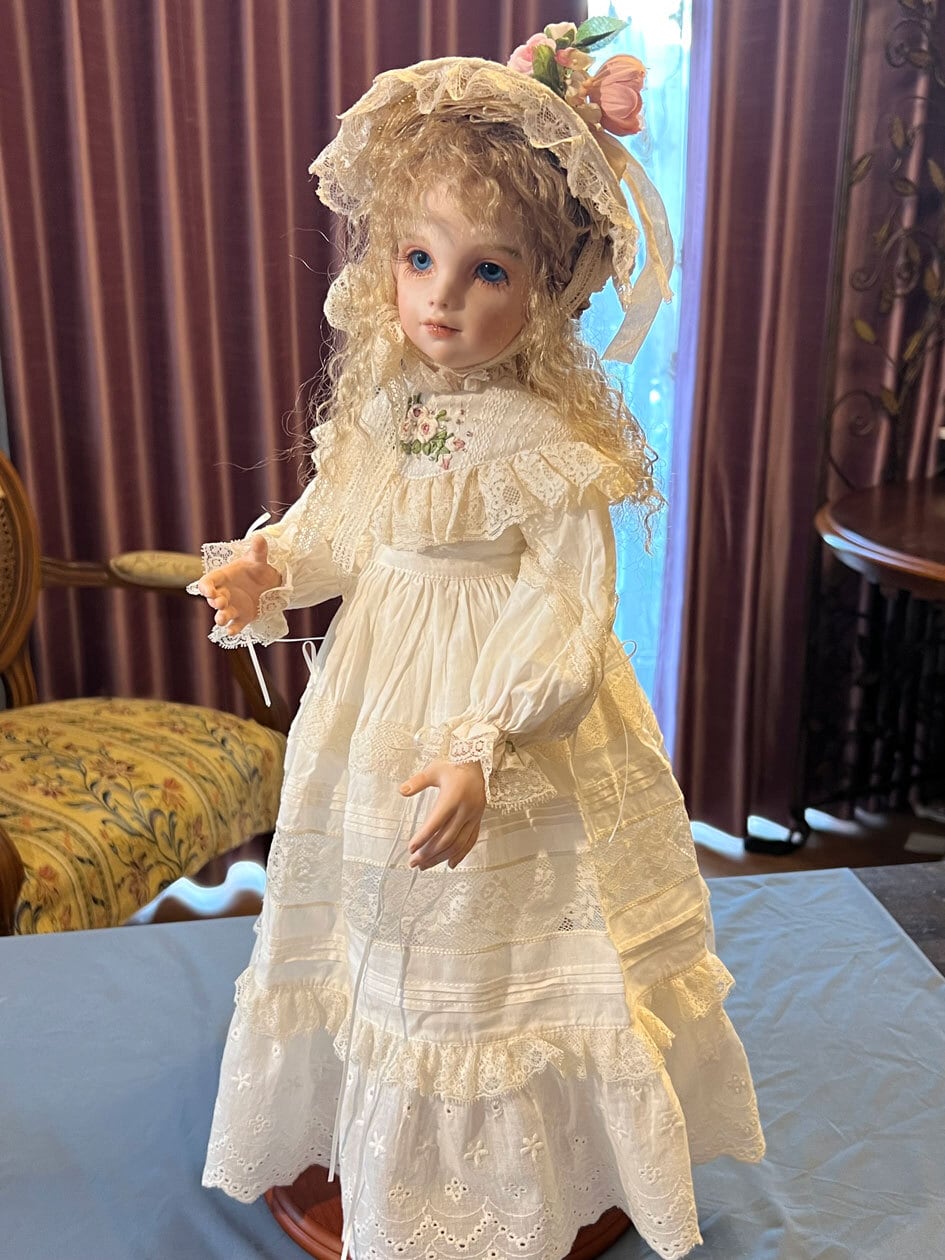 ラヴィ（約47cm）ビスクドール ホワイトドレス | 創作人形館ミワドール