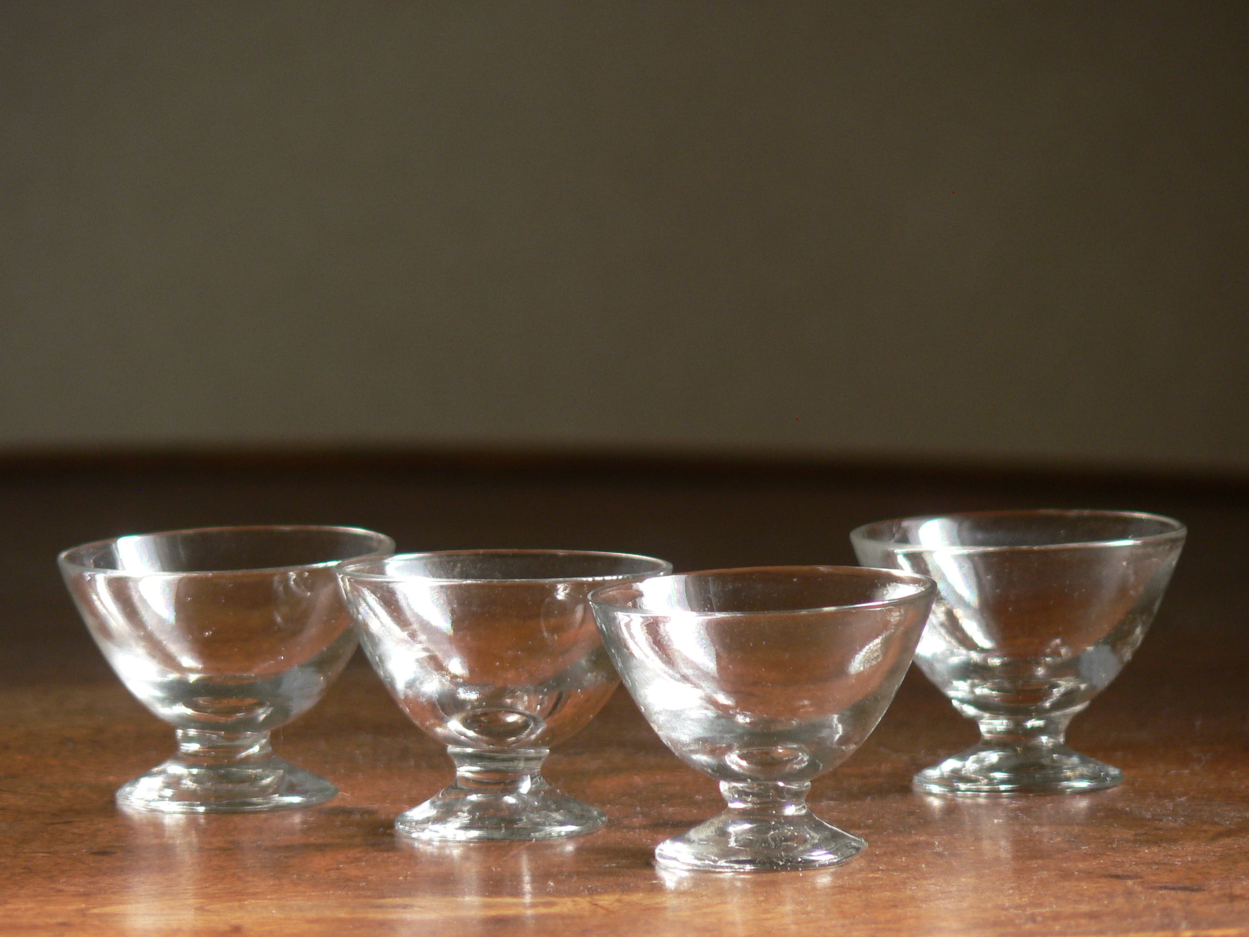 1920~】日本 昭和初期 戦前 ガラス お猪口 ぐい吞み ウランガラス | 八朔堂