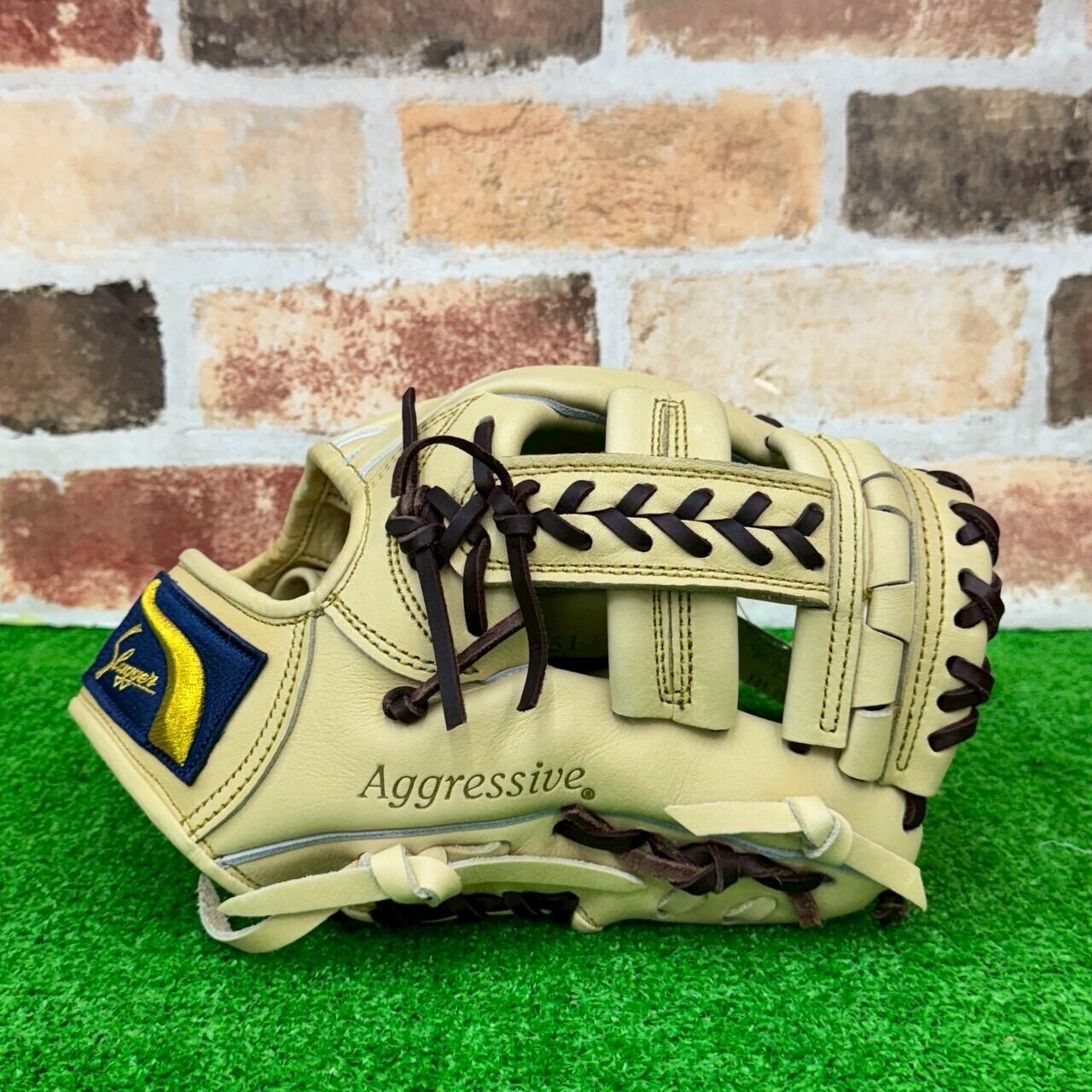 型付け済み】久保田スラッガー T51 軟式グラブ 内野手用 | バンダイ