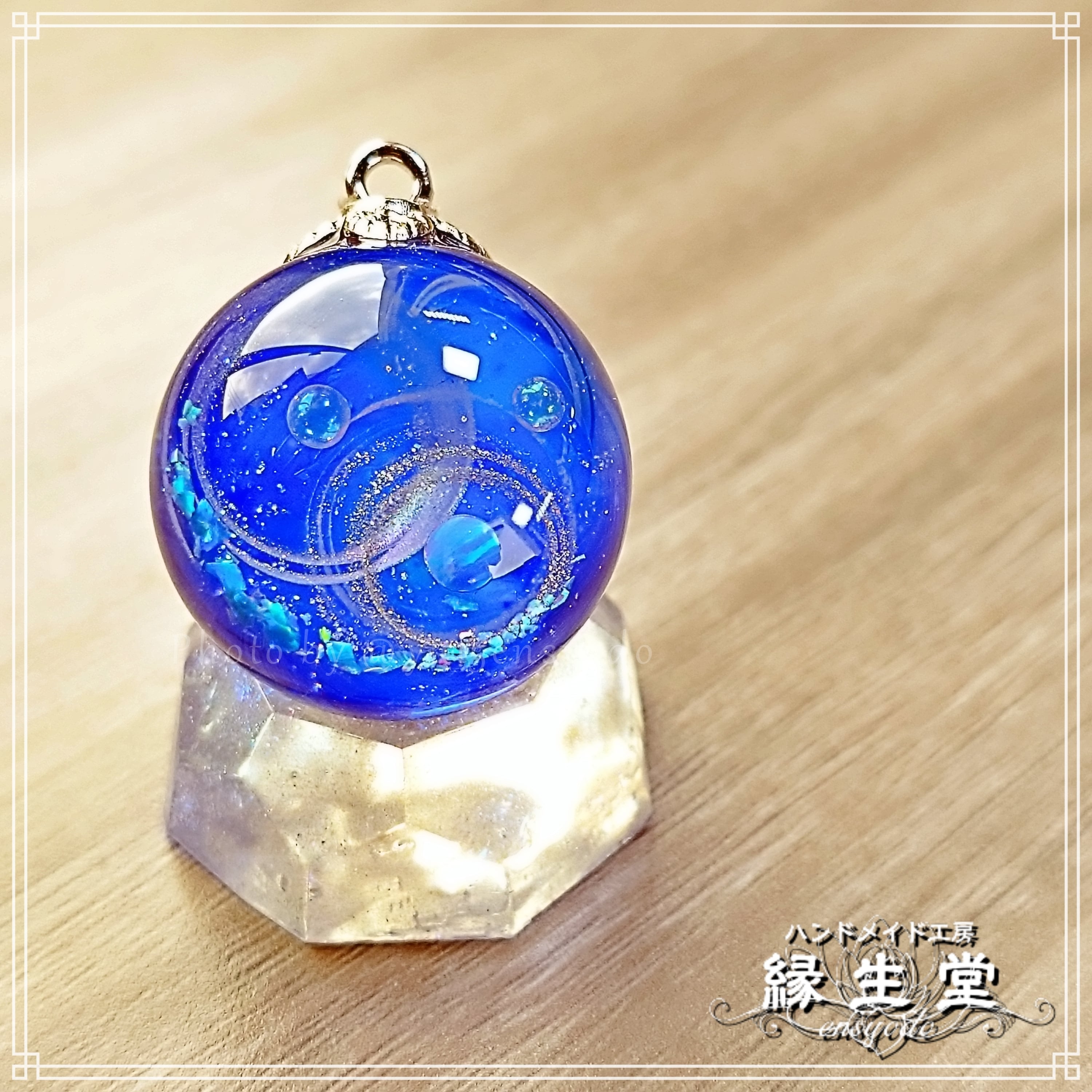 レジン宇宙玉・25mm ～紅掛花色～ ネックレス | 縁生堂