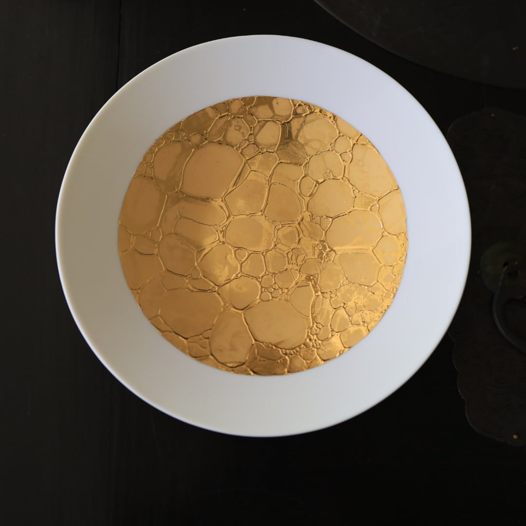 AS 有田焼 泡8寸平鉢 金／銀 | 芦屋貴兆陶家 online shop