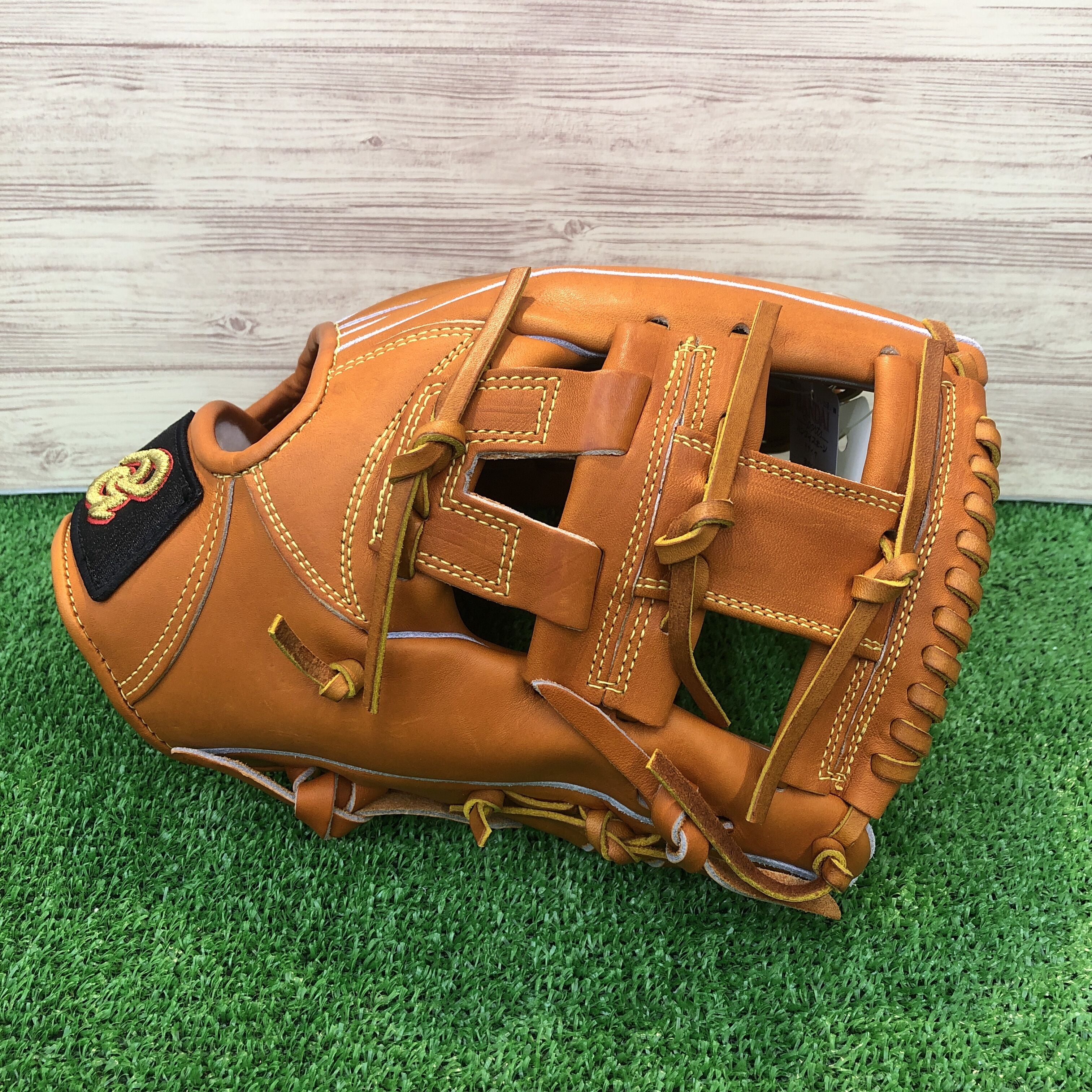 迷ったらこれ！】Donaiya ドナイヤ 硬式グローブ DJIM 山田哲人選手