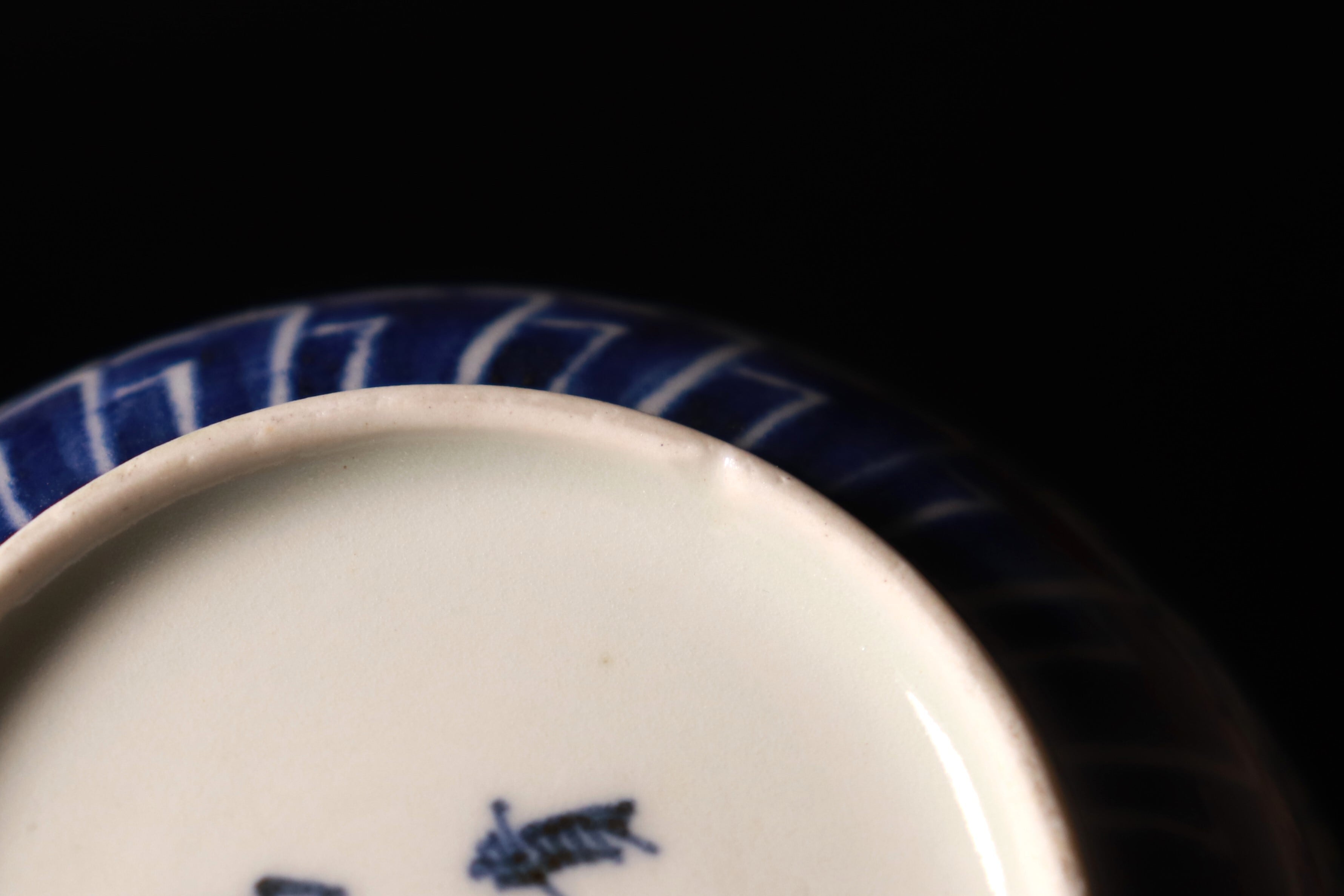 古伊万里染付花唐草文輪花向付 | KATAKAGO_TOKYO