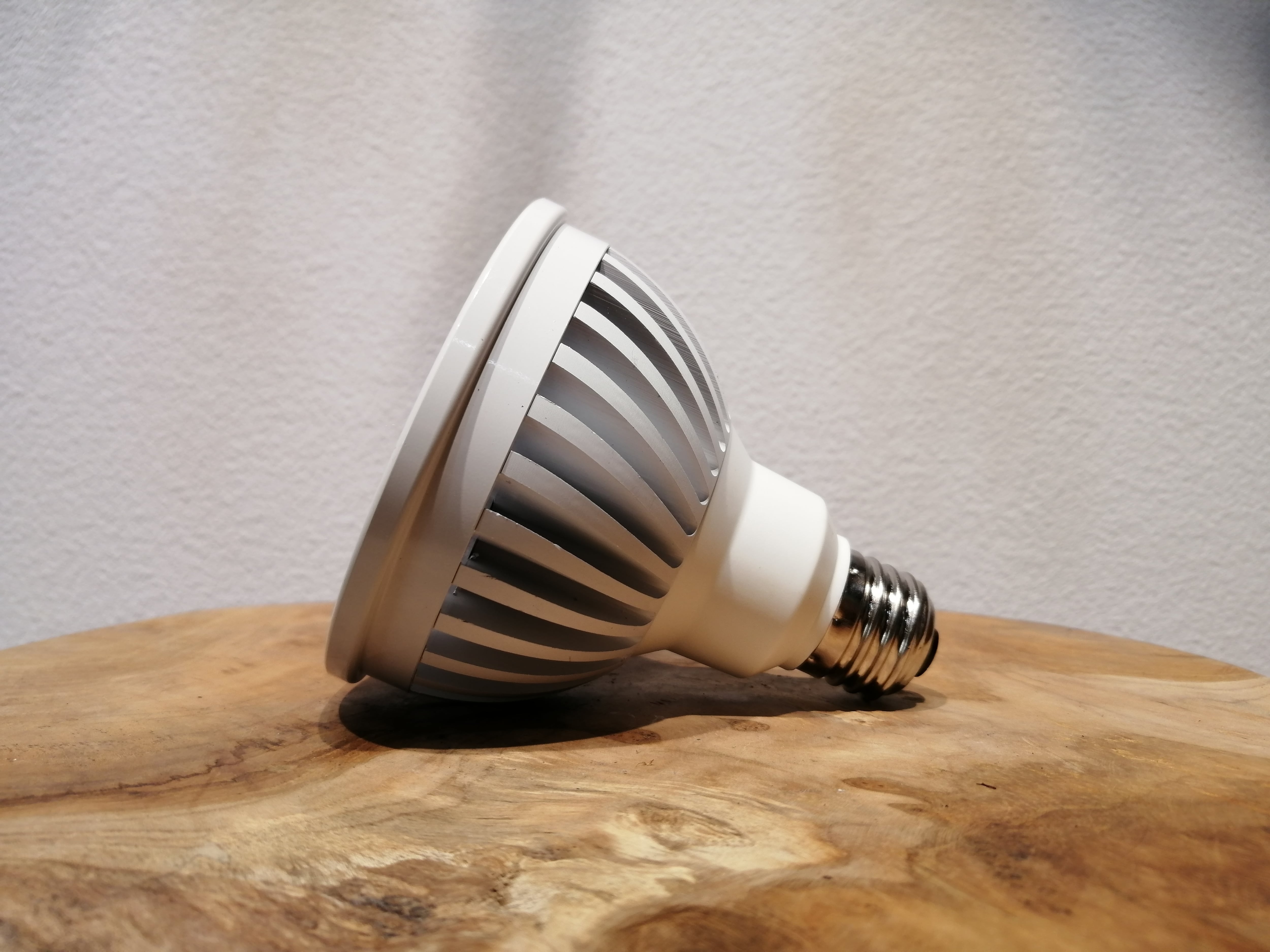 植物育成ライトPlants NEXLIGHT - White ／ 2個SET正規取扱店（多肉