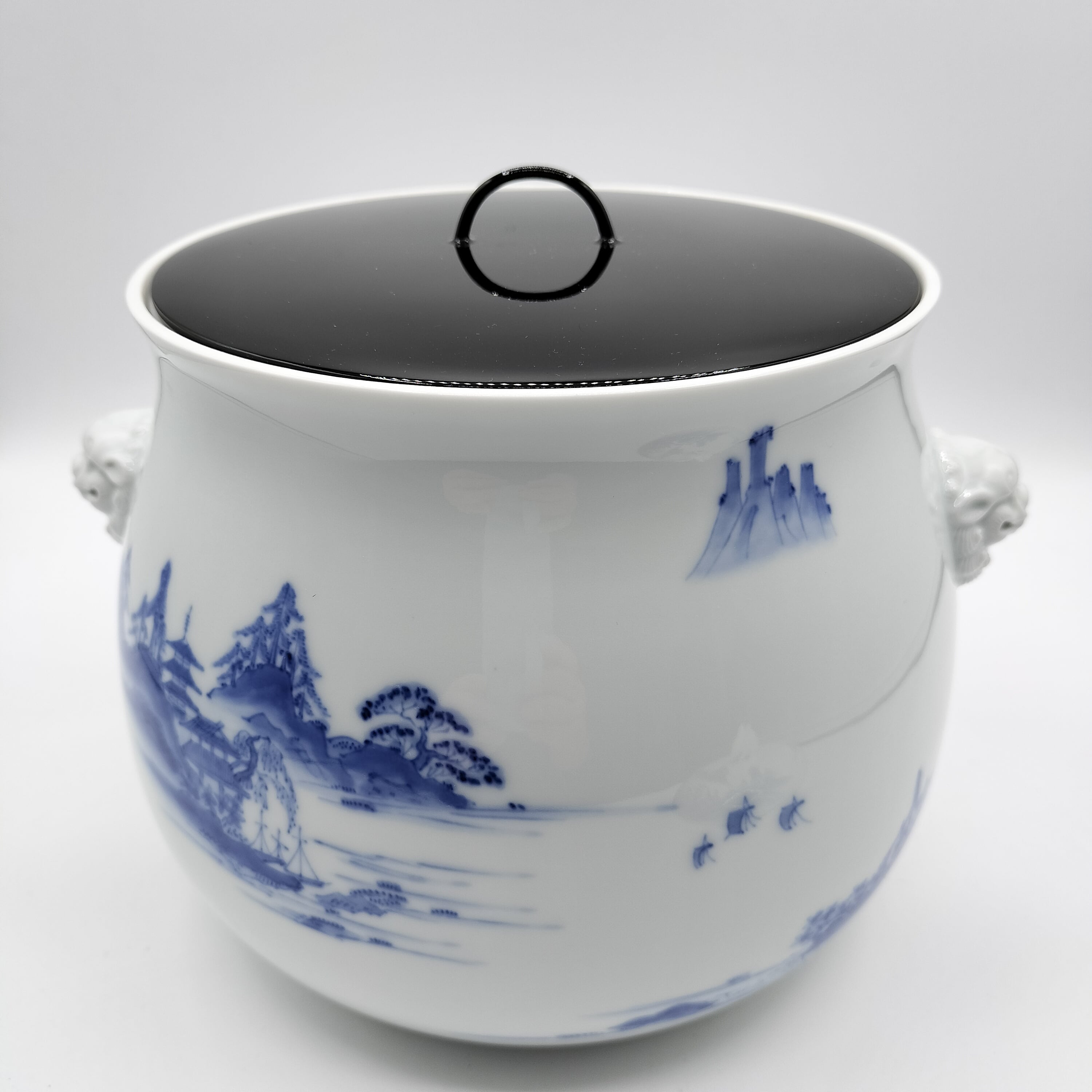 水指 染付 白磁獅子耳付 塗蓋添 横石嘉助・作 | 有限会社いとお