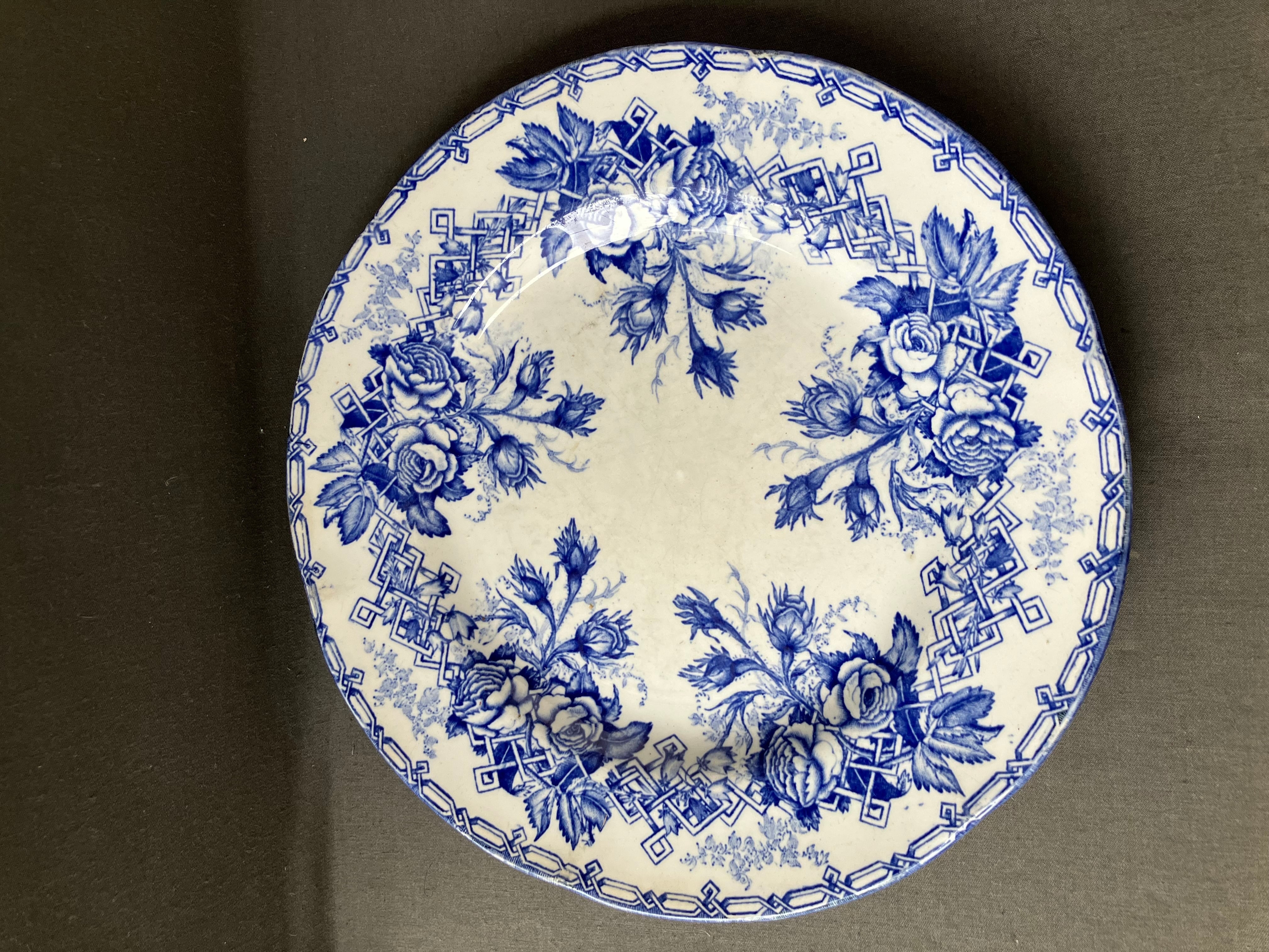 クレイユモントロー FLORAプレートA | chouette