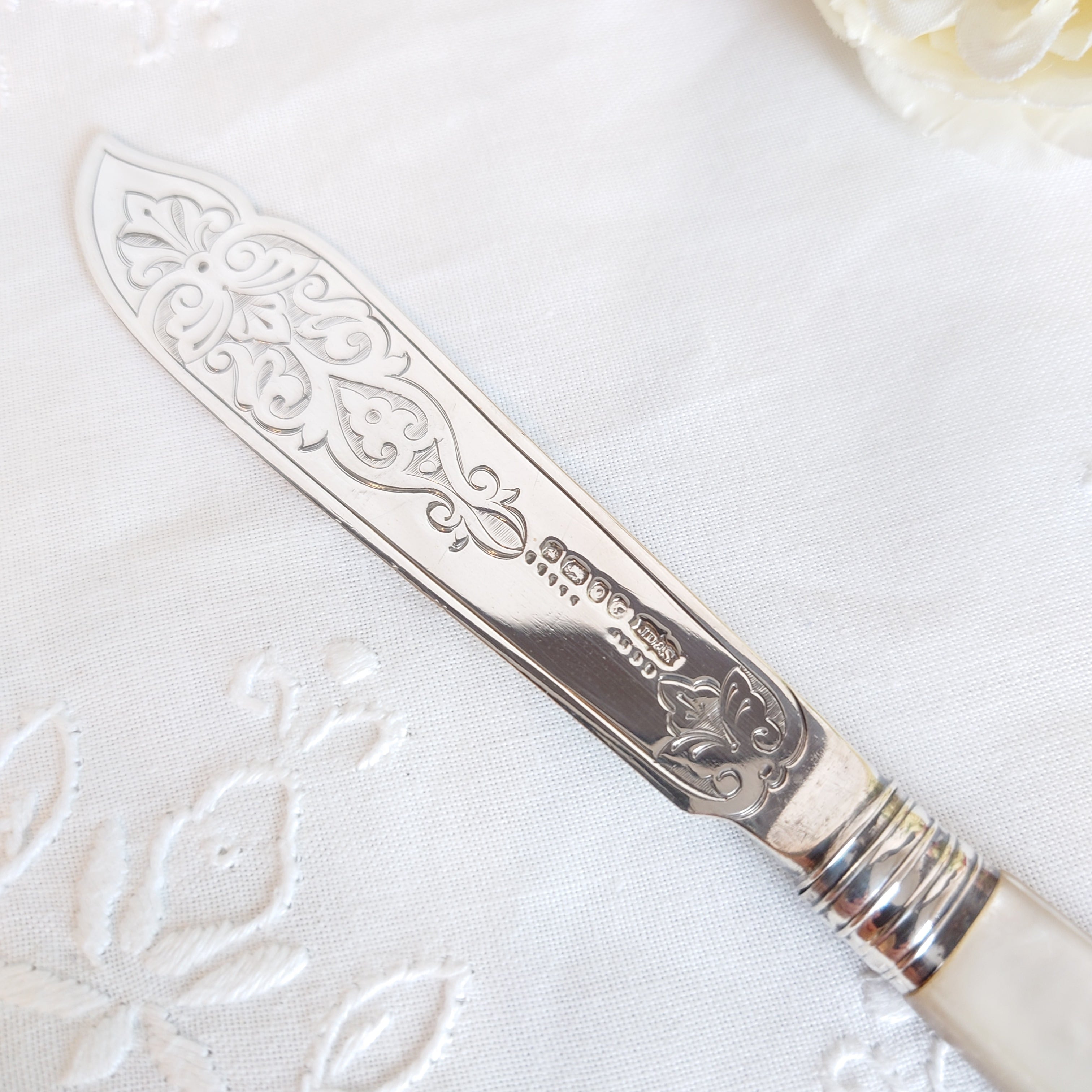 白蝶貝ハンドル 純銀 バターナイフ | アンティークショップ リベルテ