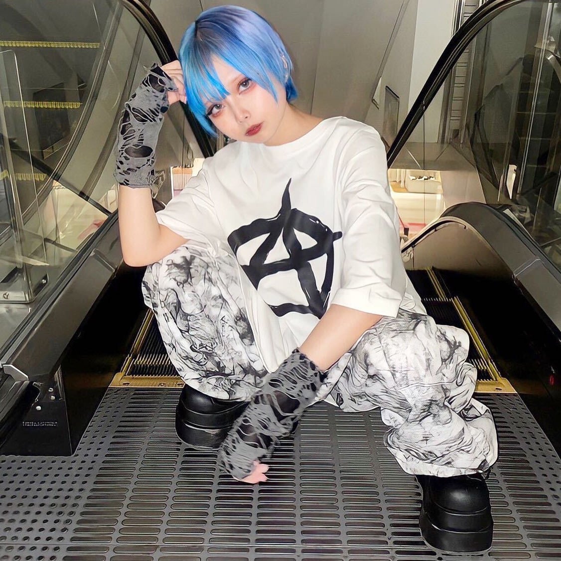 50%OFF】Anarchy BIG Tシャツ | VOLCAN&APHRODITE