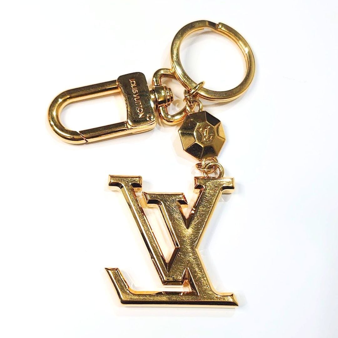 LOUIS VUITTON ルイ ヴィトン LV キーホルダー キーリング チャーム LV