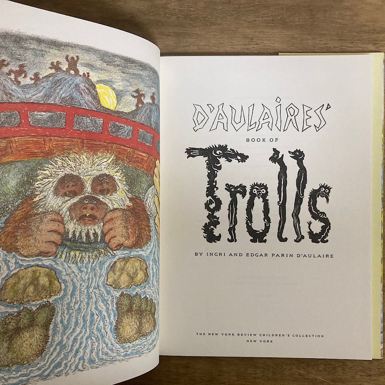 D'Aulaires' Book of Trolls | 素敵な洋書の絵本屋さん Read Leaf Books