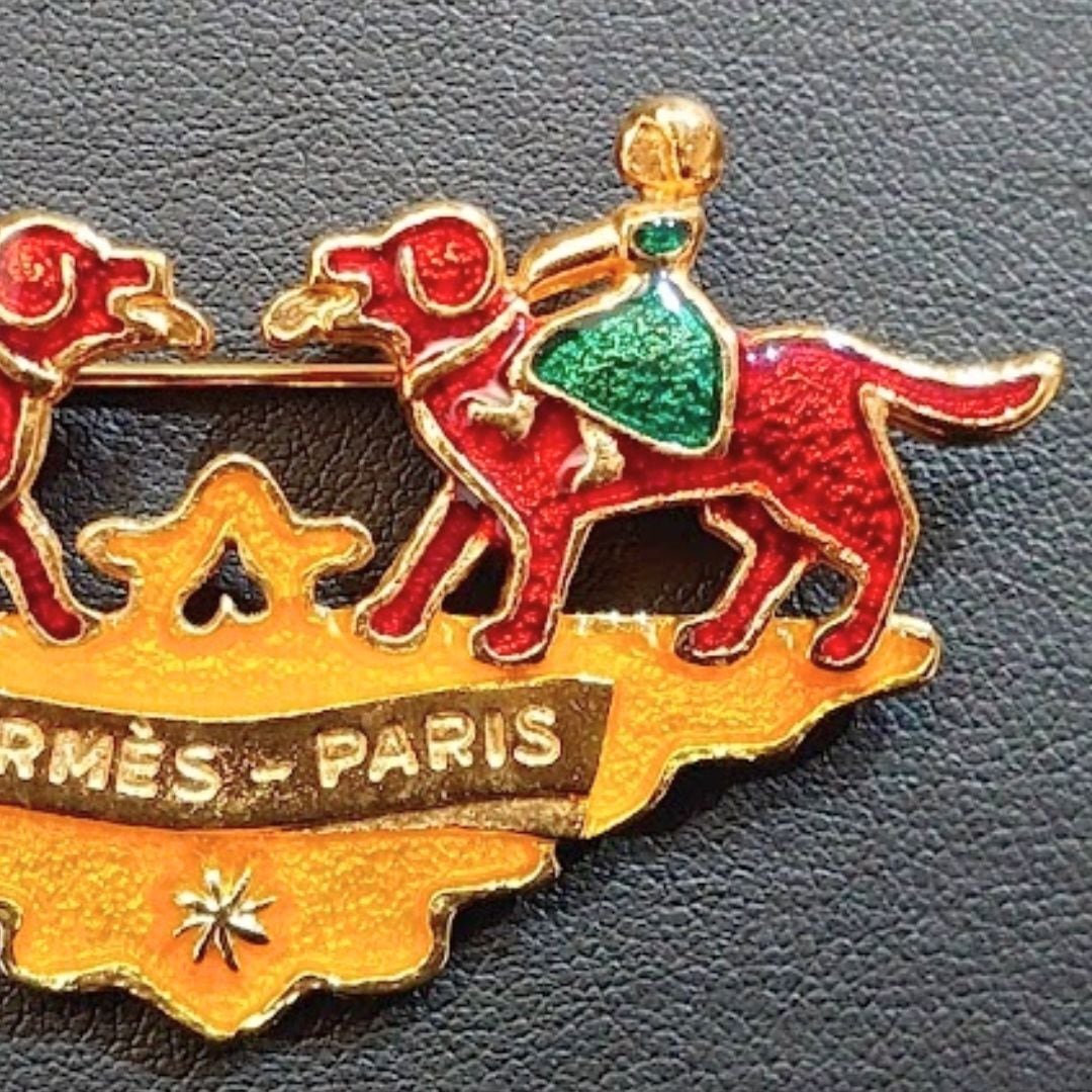 HERMES エルメス 七宝焼 ブローチ 犬と少女 女の子 男の子 犬