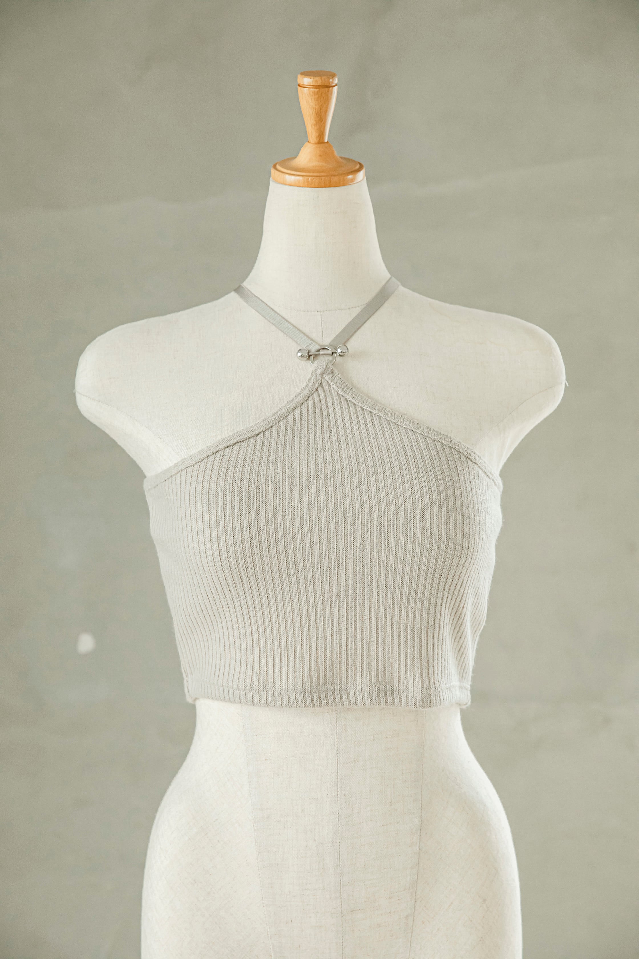 ホルターネックニットキャミソール | GEMINItale