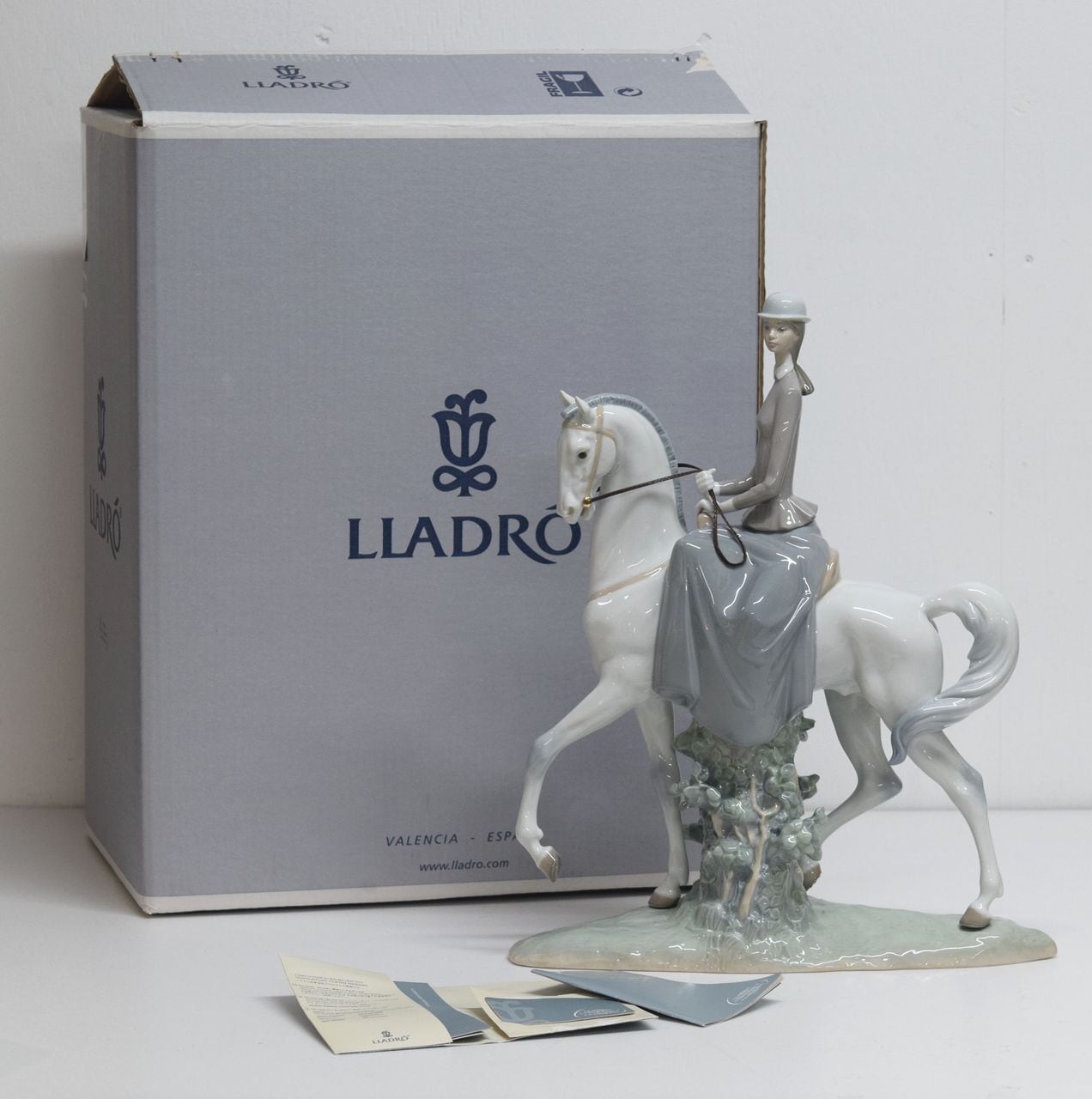 LLADRO リヤドロ 白い馬に乗る少女 フィギュリン オリジナルボックス