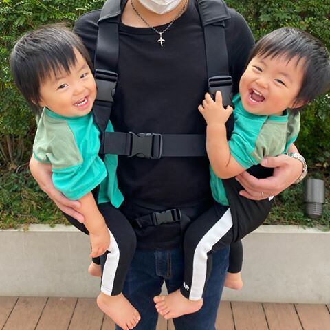 アンジュモ 双子用抱っこ紐 (コットン) | アンジュモ