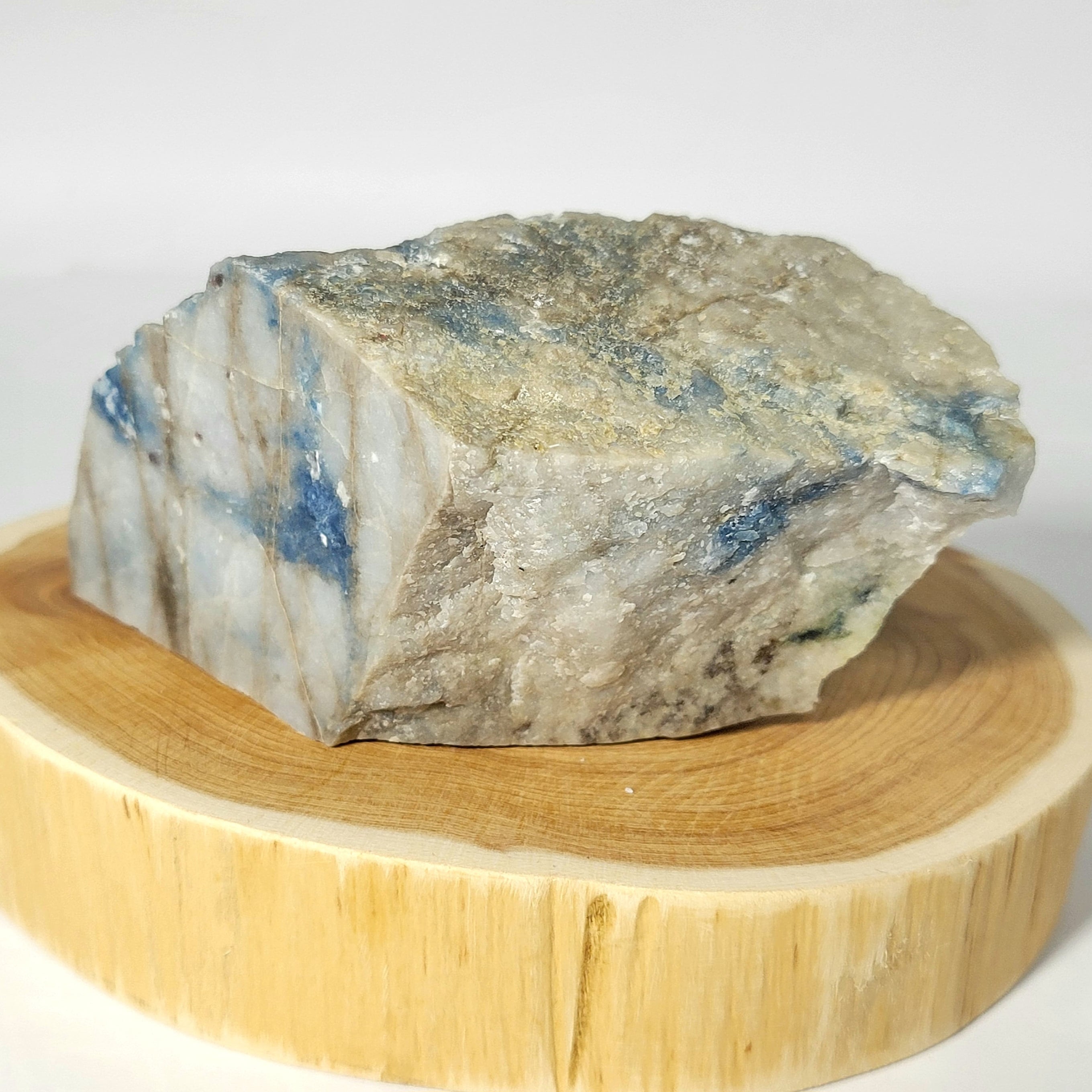 入コン沢原石:糸魚川翡翠 BG0094 | 糸魚川翡翠工芸家 赤羽可行BASE