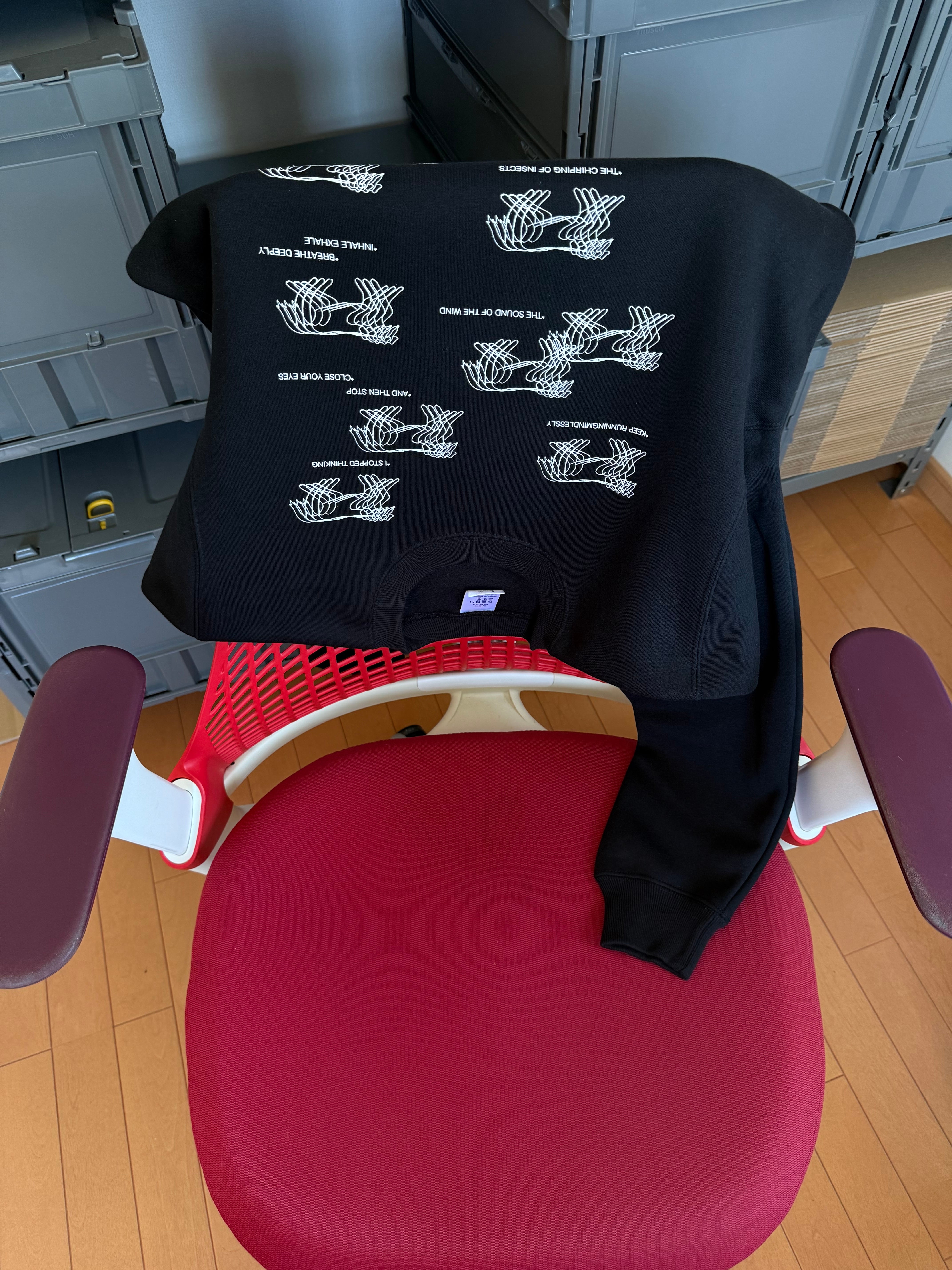 RUNNING DOGS SWEAT : BLACK | CONVENIENCE YOUNG