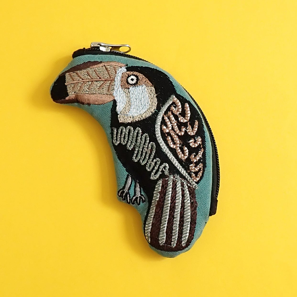 再入荷《鳥/オオハシ》ポーチ 刺繍ポーチ オニオオハシ トゥカン 13.5