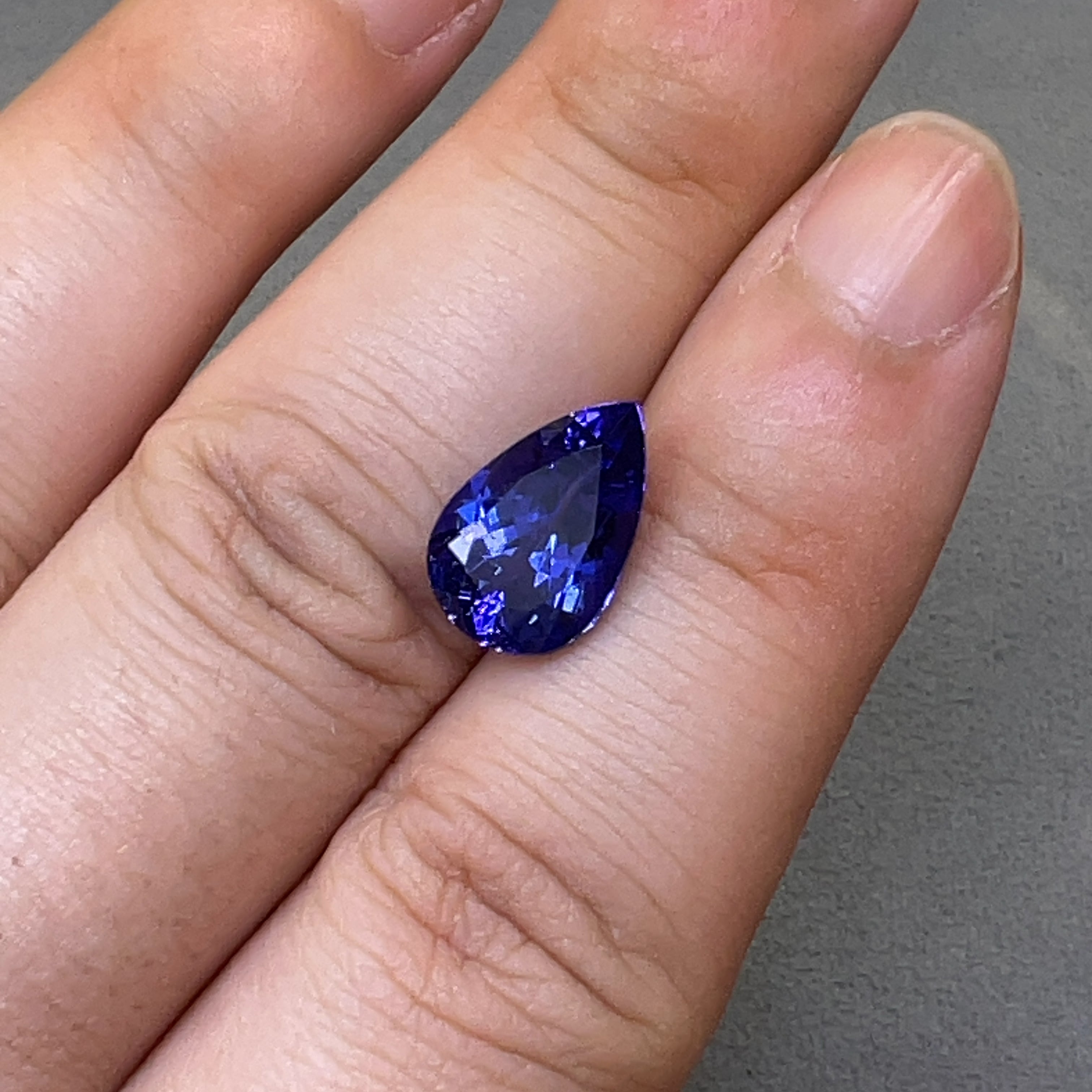 タンザナイト 4.49ct 13.11mm×8.56mm ペアシェイプ ルース トップ