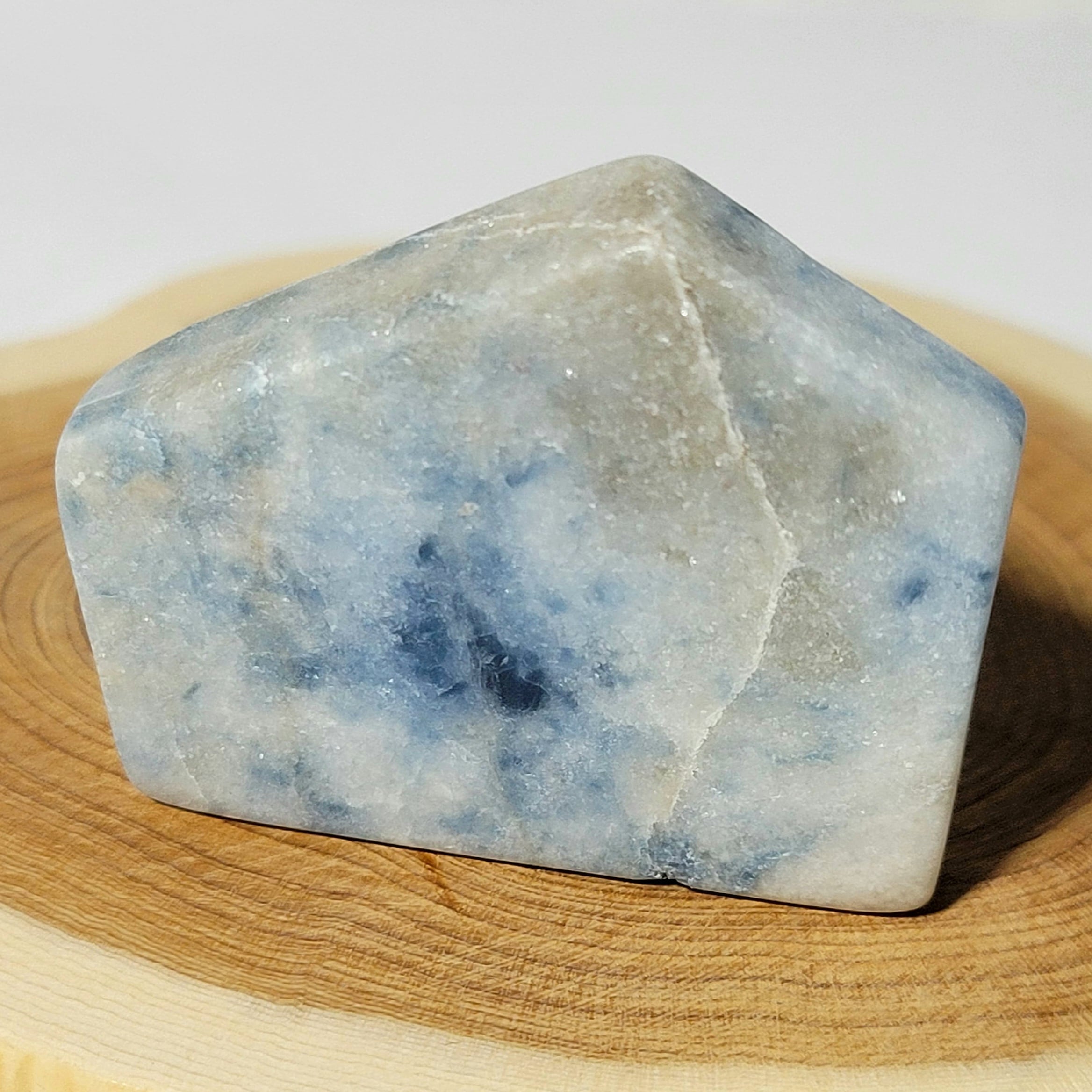 入コン沢原石:糸魚川翡翠 BG0092 | 糸魚川翡翠工芸家 赤羽可行BASE