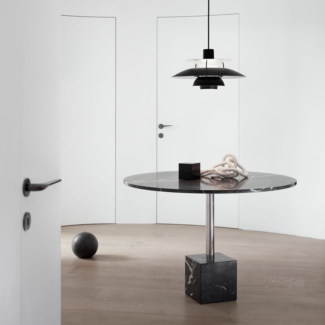 PH5 モノクローム ペンダントライト［ ルイスポールセン ］ | REAL