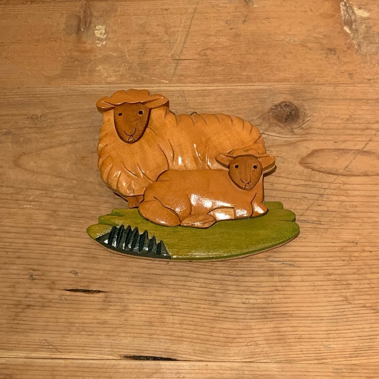 SHEEP & LAMB 壁掛け 木製 ニュージーランド ビンテージ 二匹の