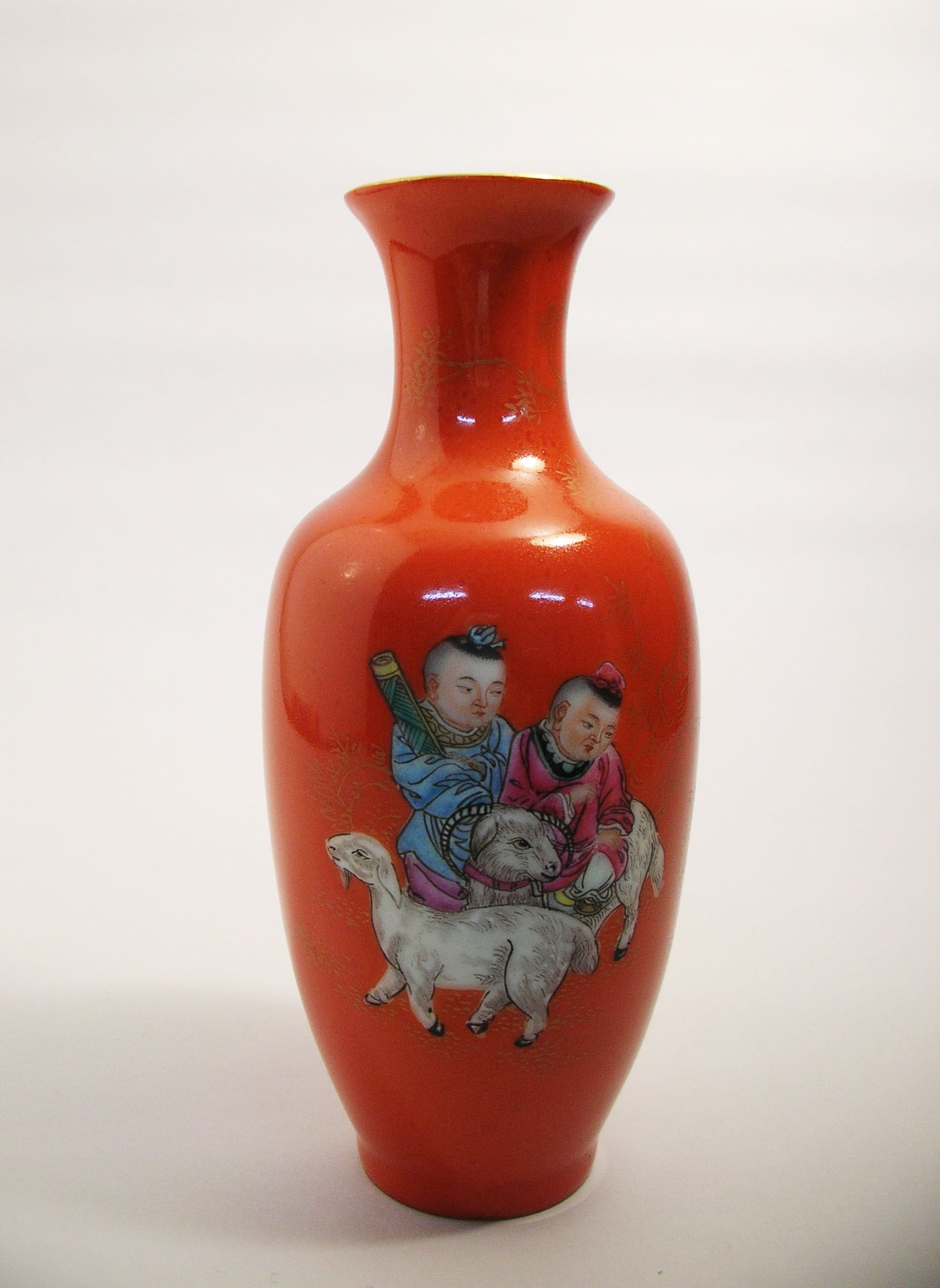 粉彩五蝙蝠寿桃碗（中国） | 東洋古陶磁 久