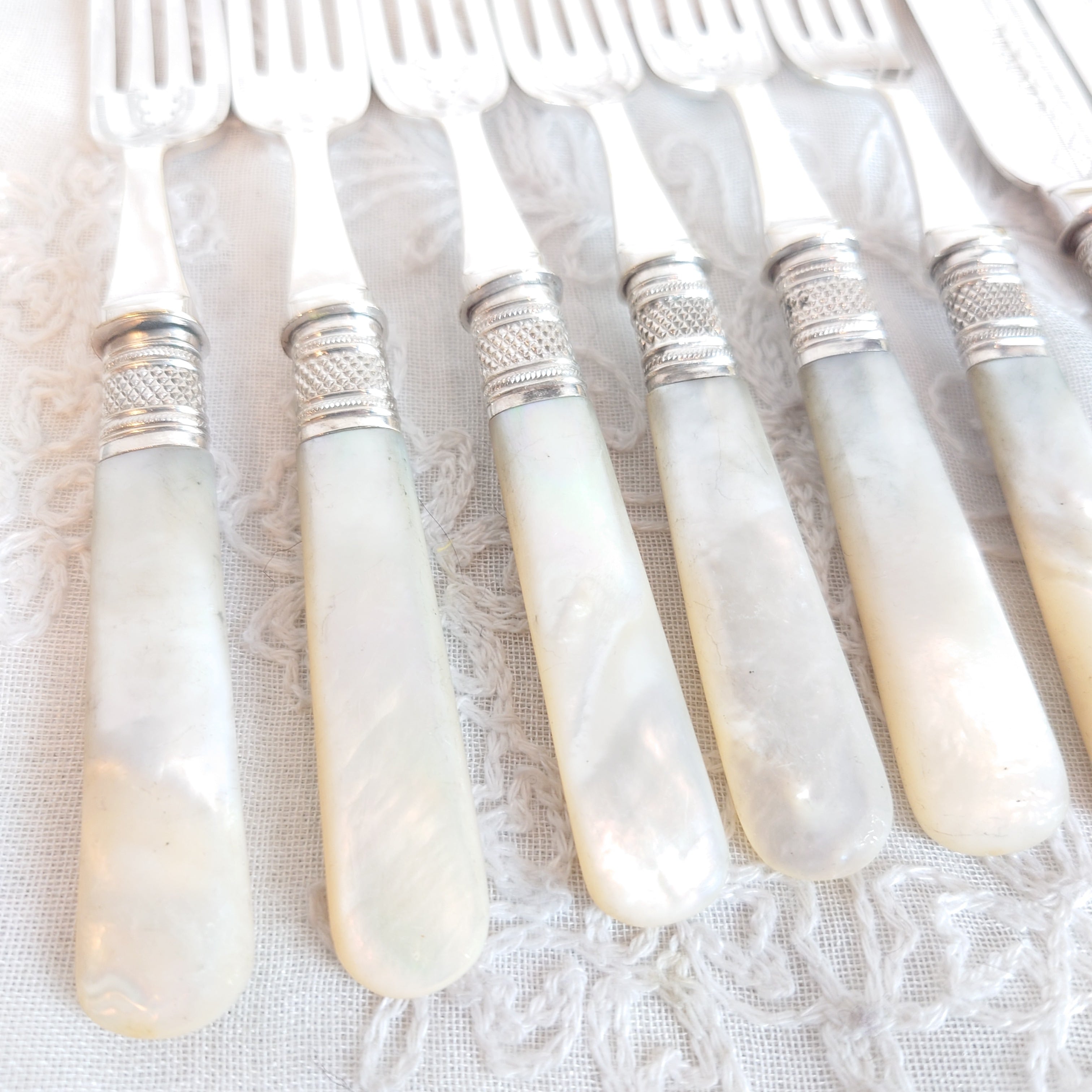 イギリス デザートカトラリーセット 白蝶貝 マザーオブパール 12本組