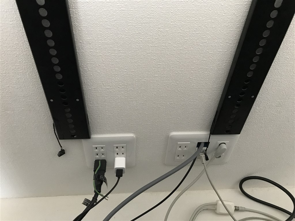 壁掛けについての質問』 パナソニック VIERA TH-65GZ2000 [65インチ