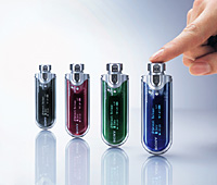 ソニー、フラッシュメモリ採用の新ネットワークウォークマン3製品