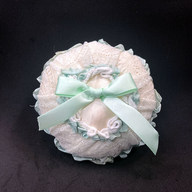 0008.アンティーク ブドワール クッション – Bear Fruit Café