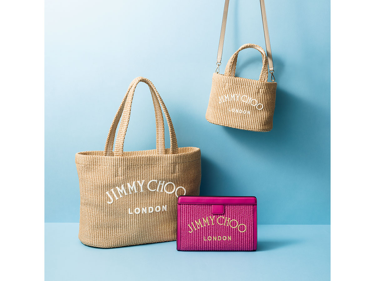 荷物がしっかり入る！ジミーチュウのロゴが可愛い新作トートバッグ