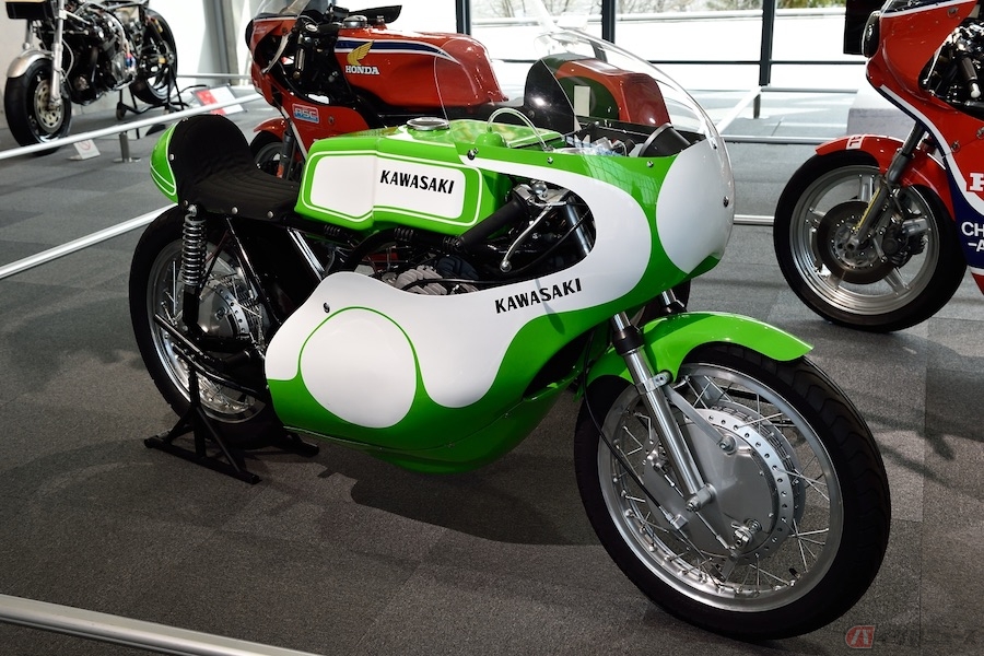 カワサキの2スト伝説は「500SSマッハlll」から始まった スリルと緊張感