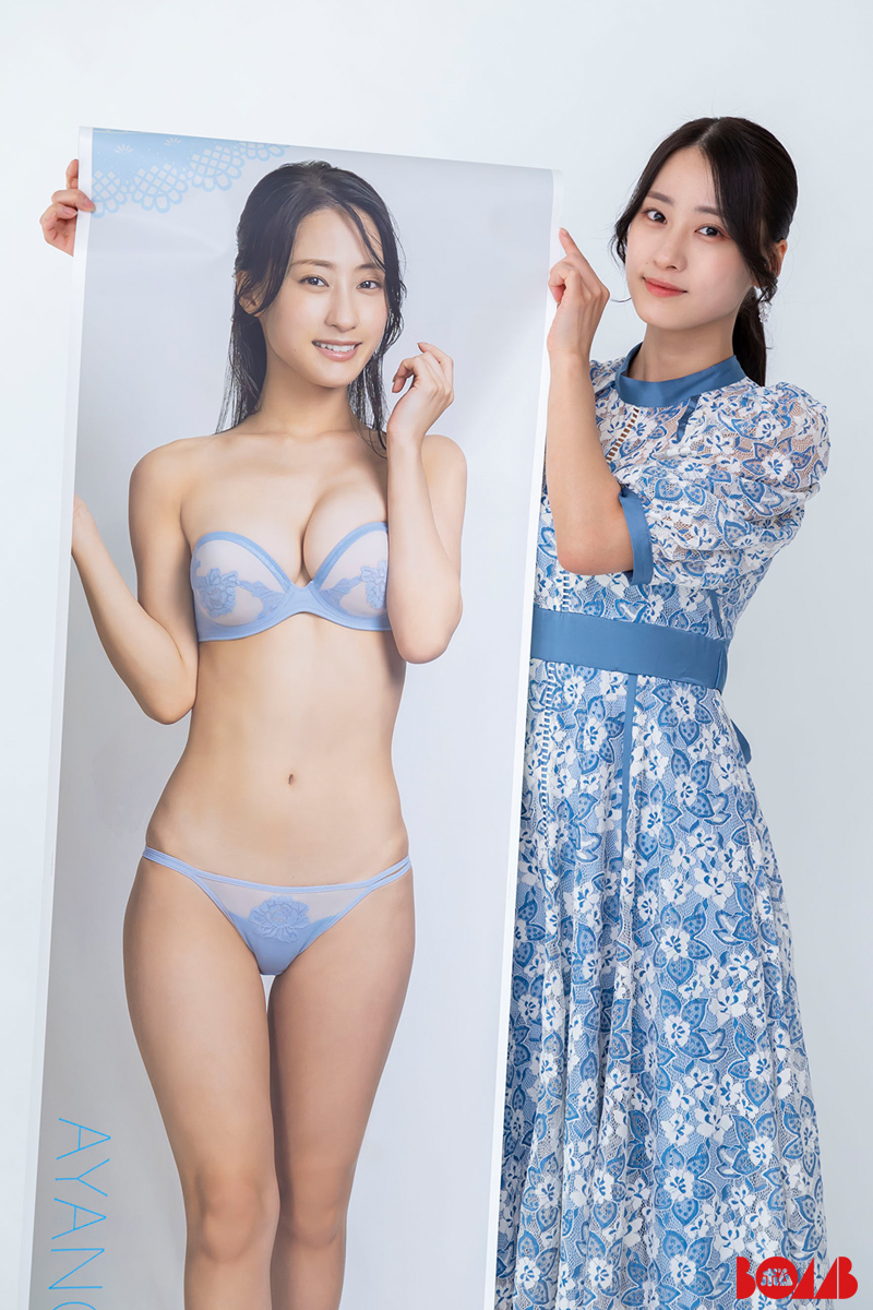 等身大タペストリー｜BOMBweb