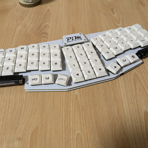 無線キーボード Zonkey（マットホワイト） - zonkey(Goya) - BOOTH