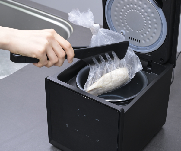 商品情報_キューブ型マイコンジャー炊飯器（4合炊き） | 山善の商品