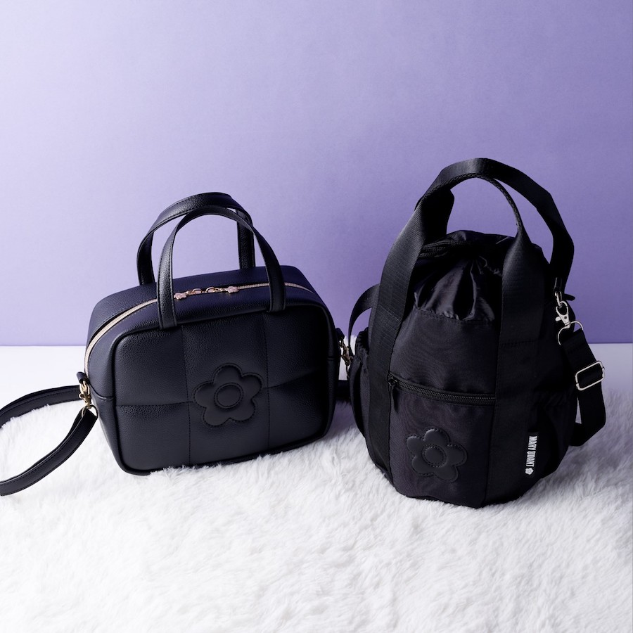 マリー・クワント展」開催記念のバッグ2種。どっちも捨てがたい