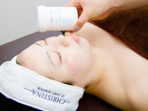 クリスティーナ『アンストレス』 | 大阪・心斎橋の美容鍼サロン ボディ