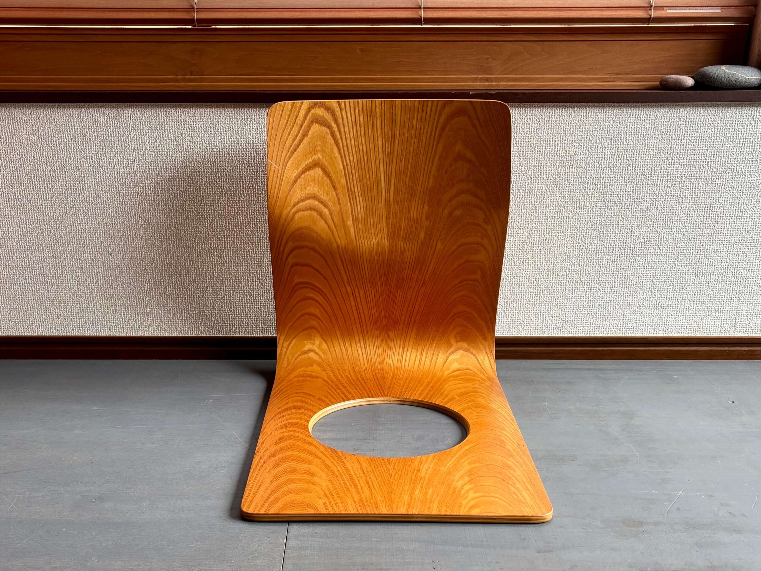 No.11409「天童木工 座イス：藤森健次」SOLD | ボルトナットマーケット