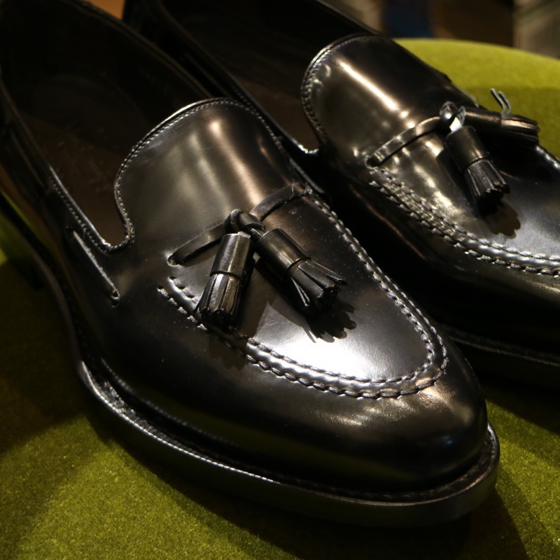 JALAN SRIWIJAYA (ジャランスリワヤ）/ タッセルローファーのご紹介