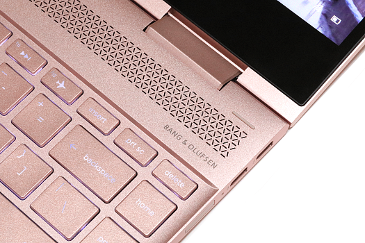 ローズゴールドのSpectre x360 （2017年11月モデル）徹底レビュー