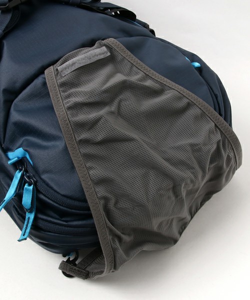 シルエットがスタイリッシュなアーバンアウトドアリュック BURTON AKの