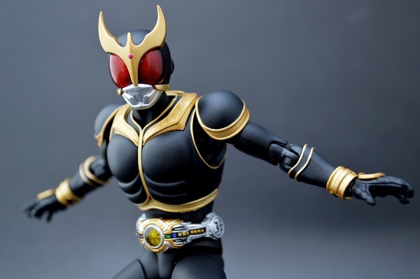 S.H.Figuarts（真骨彫製法） 仮面ライダークウガ アメイジングマイティ
