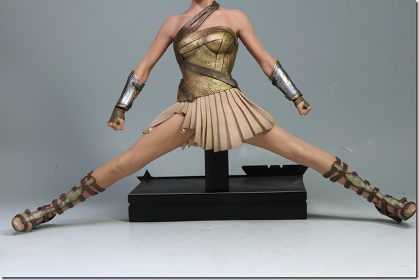 ホットトイズ ワンダーウーマン （トレーニング・アーマー版