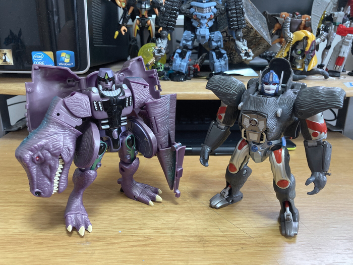 最強ビーストの対決！『コンボイ & メガトロン（テレもちゃ