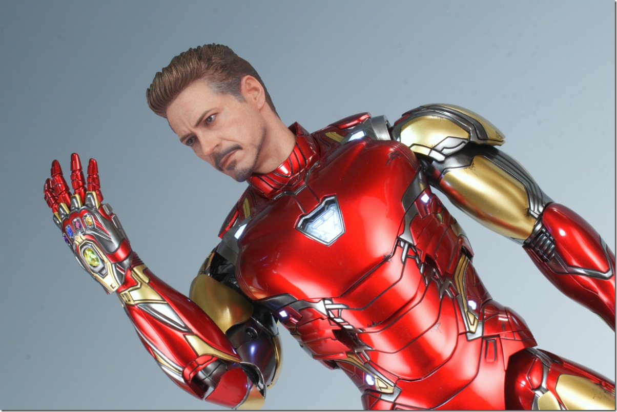 ホットトイズ DIECAST アイアンマンマーク85 トニー・スターク