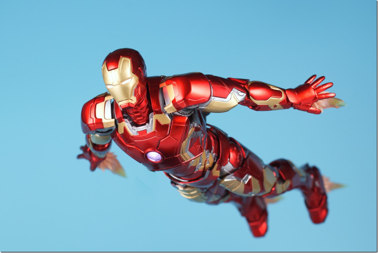THREEZERO インフィニティ サーガ 1/12スケール DLX アイアンマン