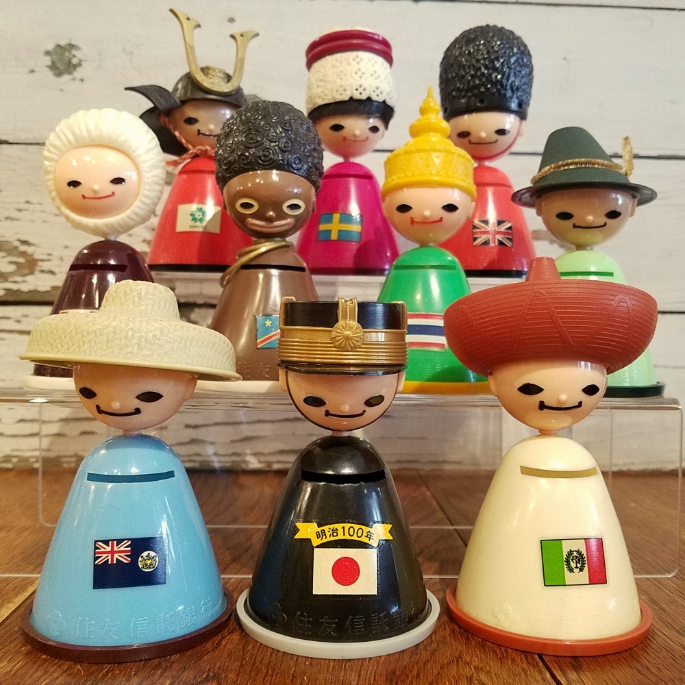 昭和レトロ エキスポ70/大阪万博 住友信託銀行 世界風俗人形（万博人形