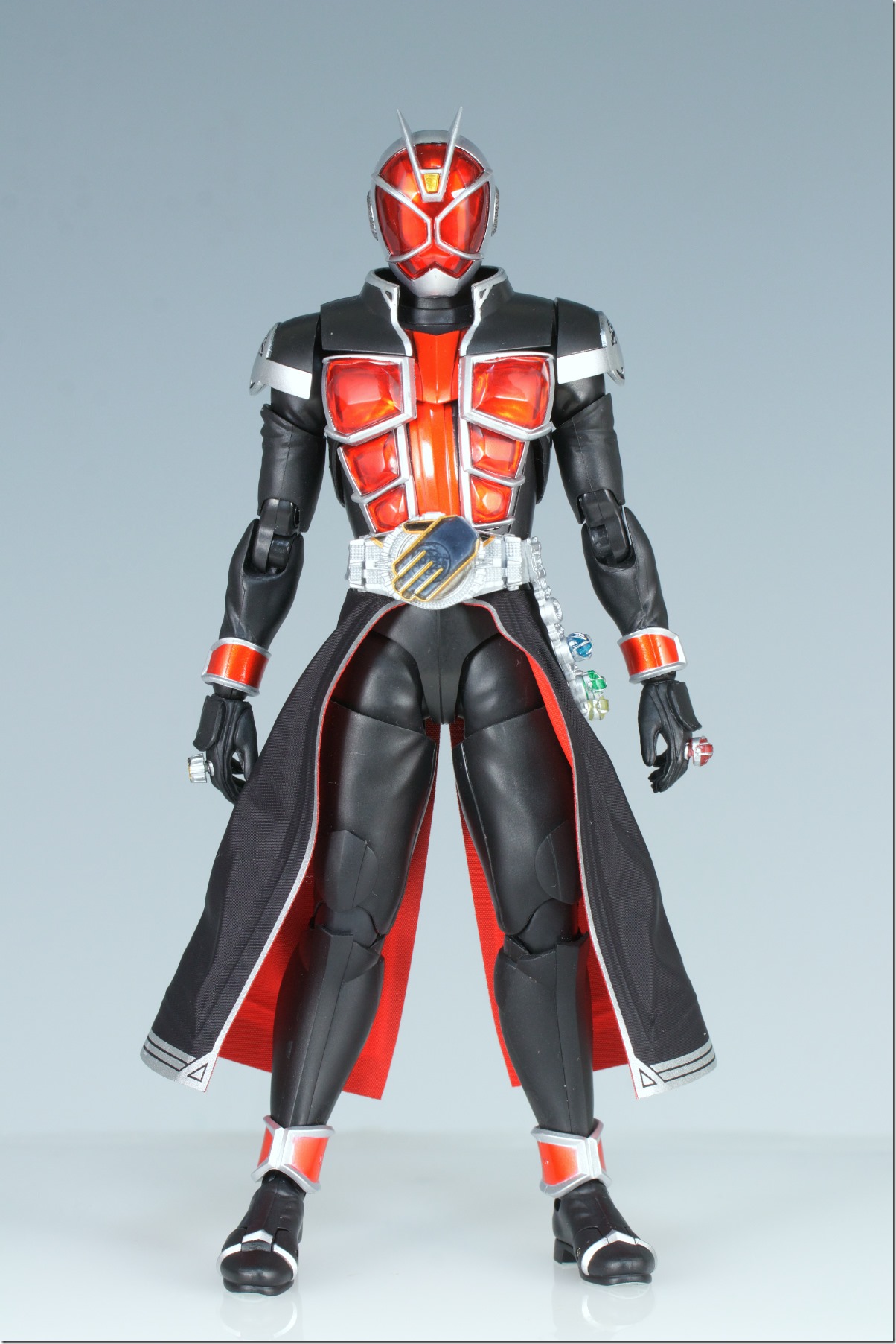 S.H.Figuarts （真骨彫製法） 仮面ライダーウィザード フレイム